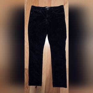 Women's Levi's 311 Shaping Skinny Black Corduroy Pants Size 12/31 Inseam 27"